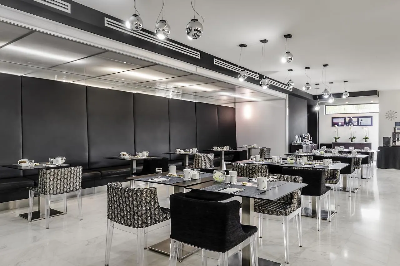 Ikonik Angli Hotel Barcelona